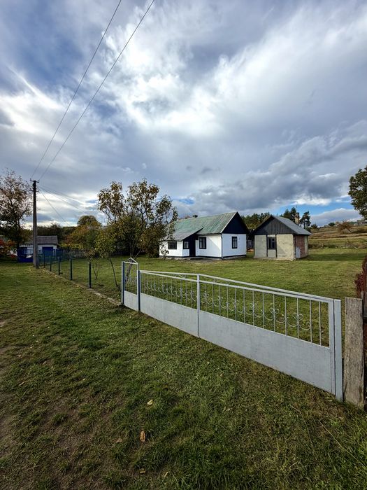 Будинок 60 м2 і ділянка 25 соток Верещиця Львівська обл.