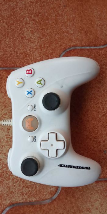 2 Gamepad Thrustmaster GP XID + 1 GP XID Pro AVARIADOS - Ler descrição