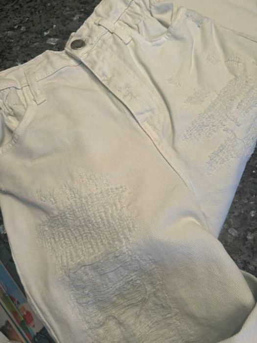 Świetny model spodni jeans Pinko  r.25