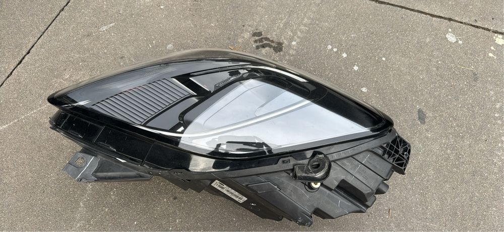 Farol direito ford puma