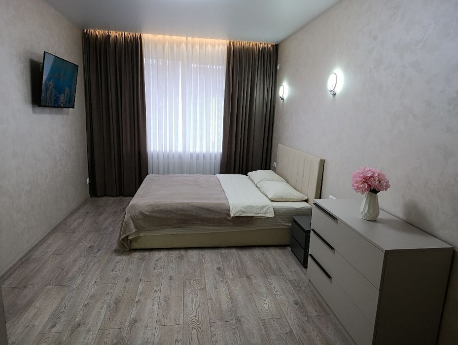 Квартира подобово. Р-н Оазис. Електроніка.