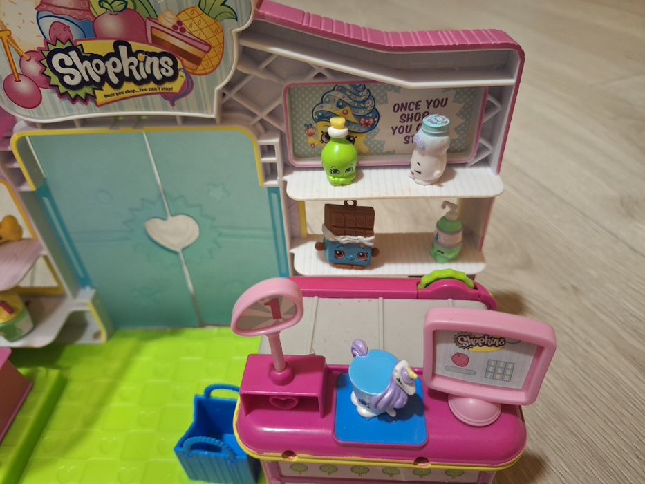 ігровий набір Shopkins Small Mart Supermarket Playset