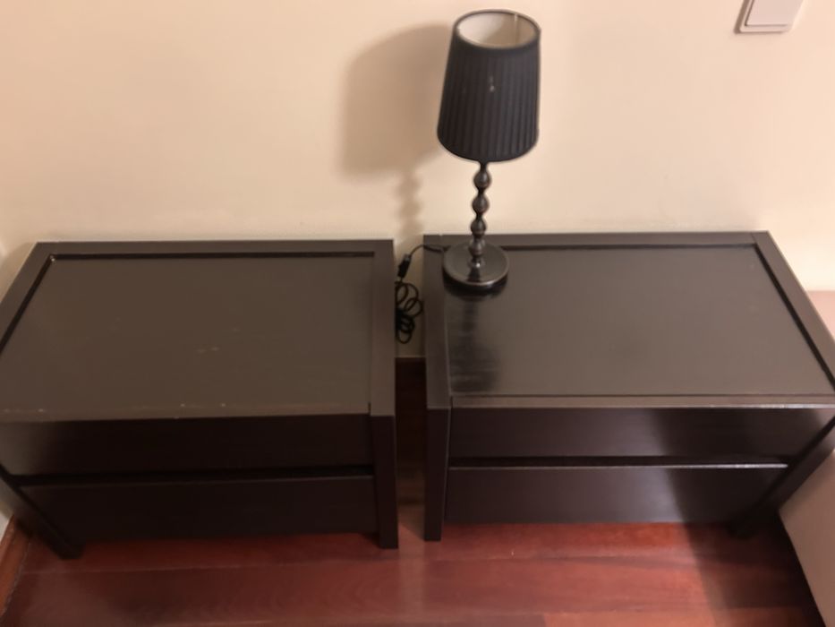 1 Cómoda + 2 Mesinhas de Cabeceira + 2 candeeiros