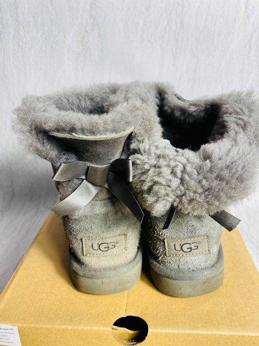 Śniegowce UGG W Mini Bailey r. 38