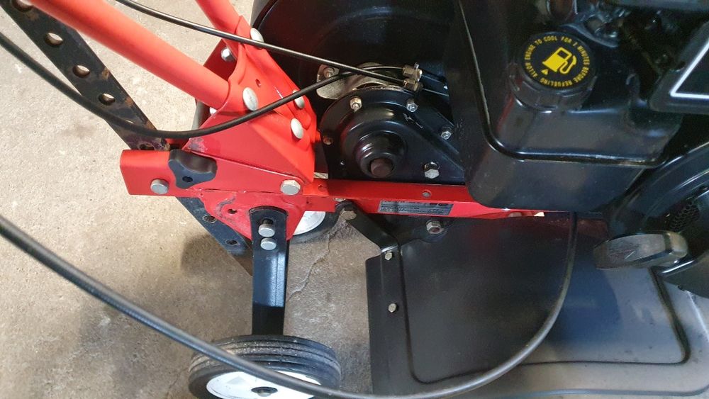 Glebogryzarka spalinowa