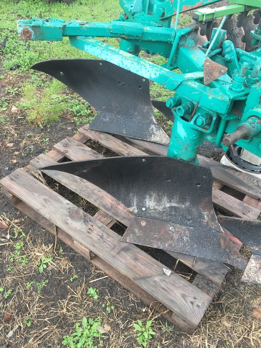 Плуг 2,35 з предплужниками