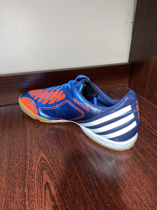 Футзалки adidas absolado