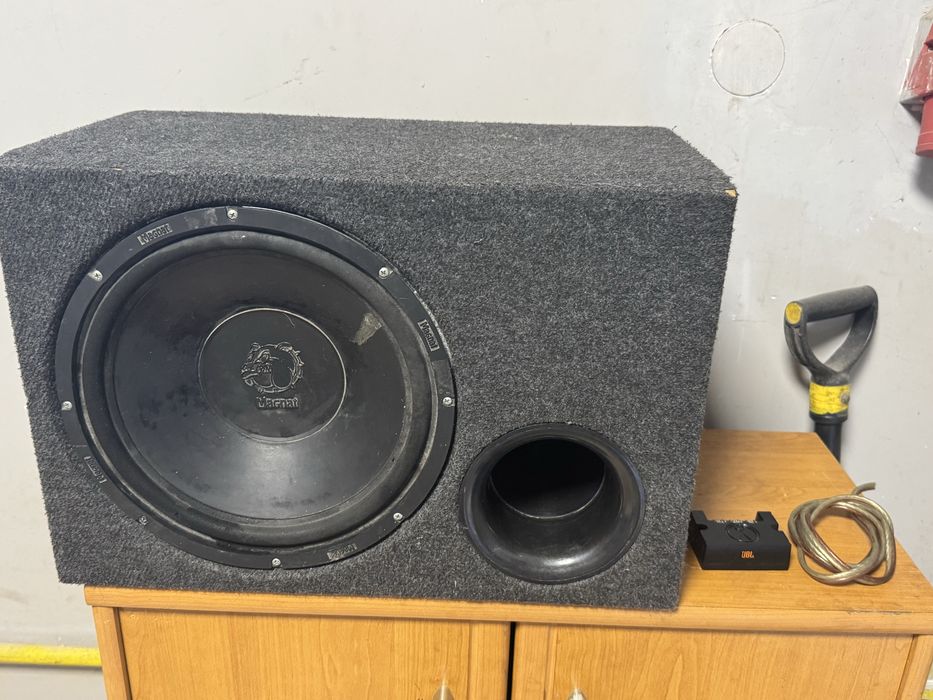 Subwoofer Magnat Samochodowy