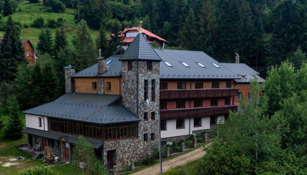 Продаж сучасного готелю європейського рівня м.Славське, Львівська обл.