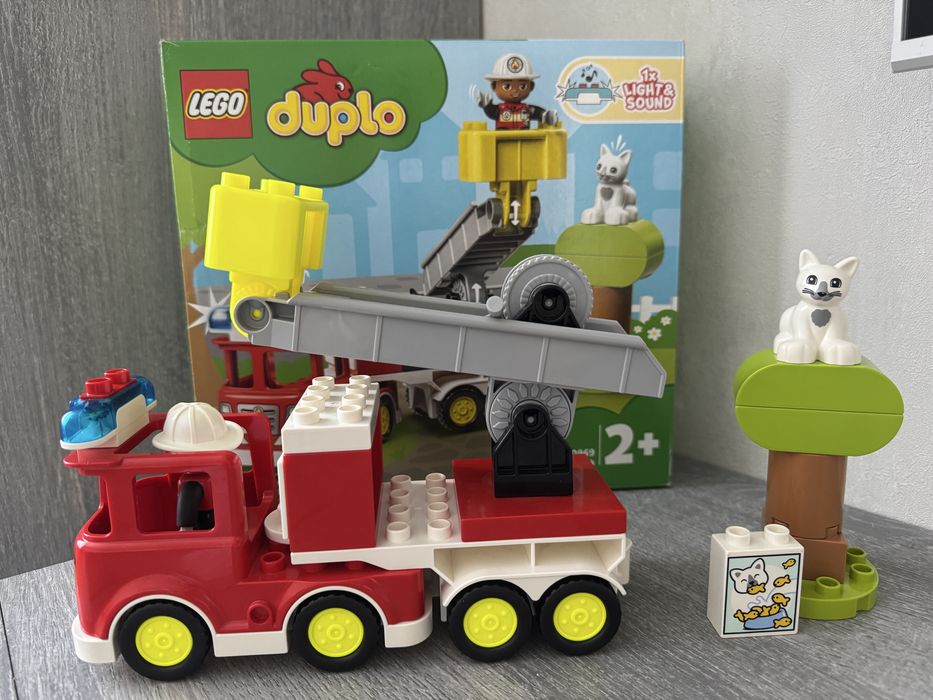 Конструктор LEGO DUPLO Пожежна машина