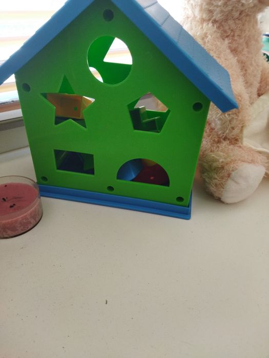 Дитячі розвиваючі іграшки