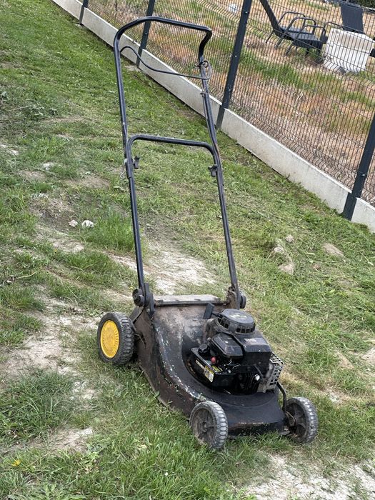 Kosiarka Spalinowa - Briggs Stratton Classic 35
