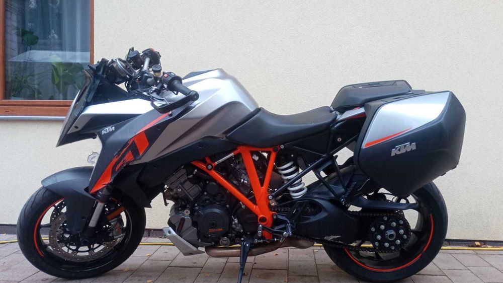 KTM