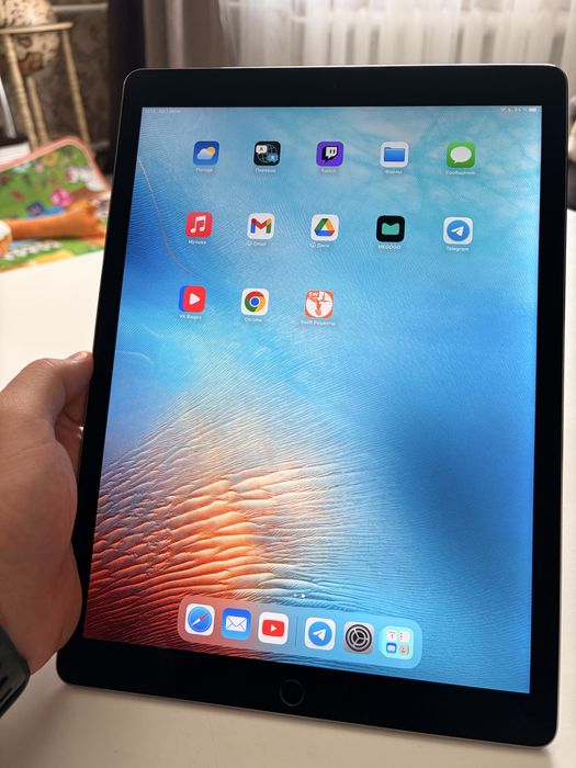 iPad Pro 12.9 2015 Space Gray 32GB ідеальний стан Apple Pencil