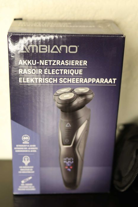 Роторна електробритва Ambiano SV22_12249 (IPX6, 3.7 В, 800 мА·год, Німеччина)