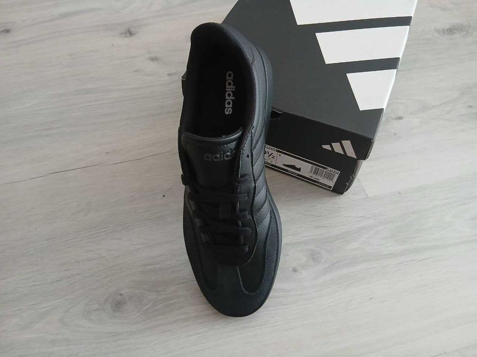 Оригінал Adidas Barreda JR1321  кросівки  12.5US 47 30-30.5см