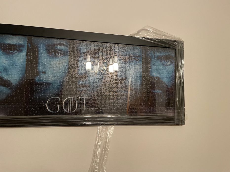 Puzzle montado e emoldurado de GOT