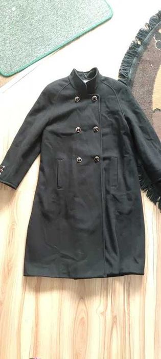 Elegancki czarny płaszcz Mackintosh