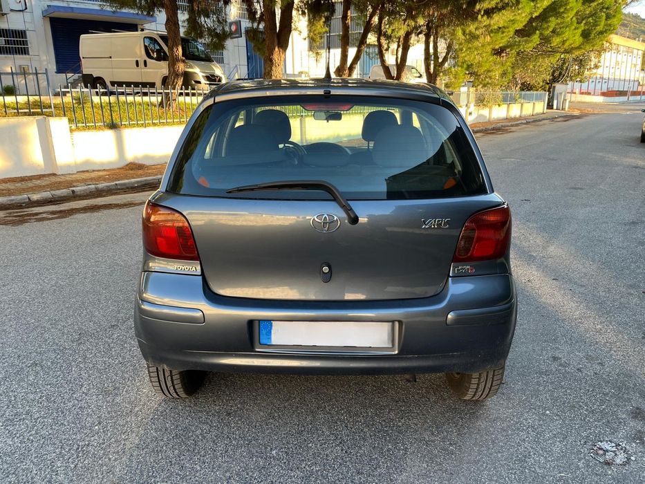 Vendo toyota yaris 1.4 D4-D