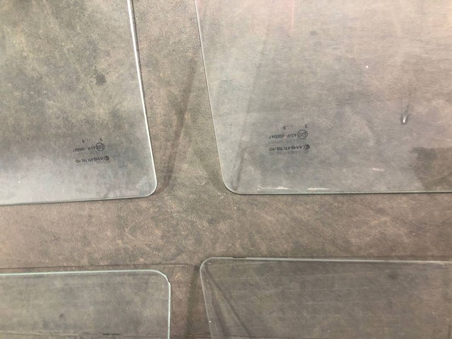 Стекло ВАЗ 21099 2109 стекло ваз 2115 глухі стекла заднє 2109 2170 10