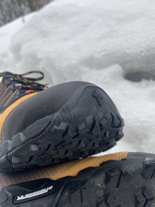 Кросівки Garmont 9.81 BOLT 43 розмір Нові