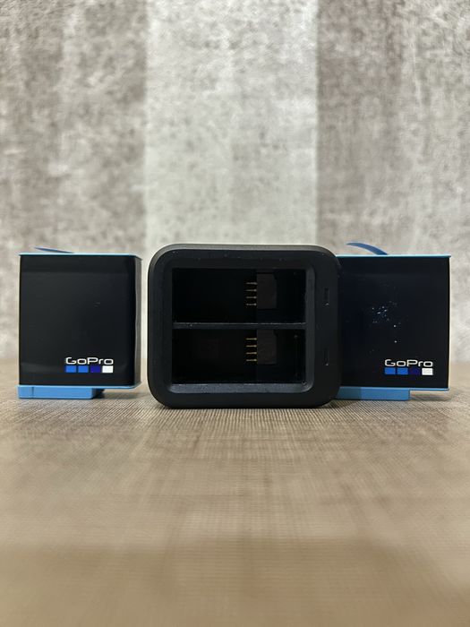 Продам GoPro Hero 10 Black + Повний комплект (зарядка dual, аквабокс)