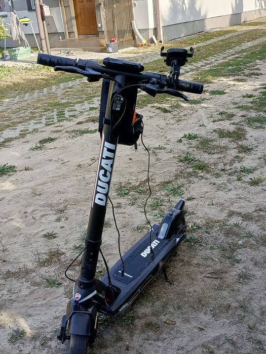 Hulajnoga elektryczna ducati pro 3