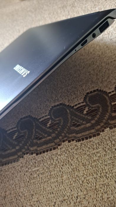 Lekki Laptop Ultrabook Samsung Series 9 | Intel i7 | 512 GB SSD | Windows 11 | Zasilacz