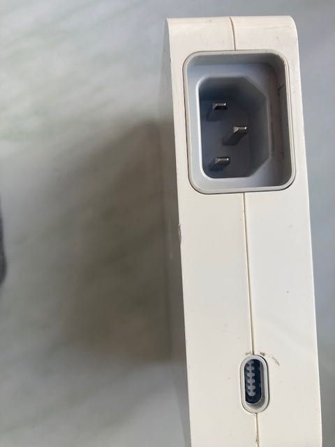 APPLE Cinema Display 65W A1096 ładowarka monitor a power adapter