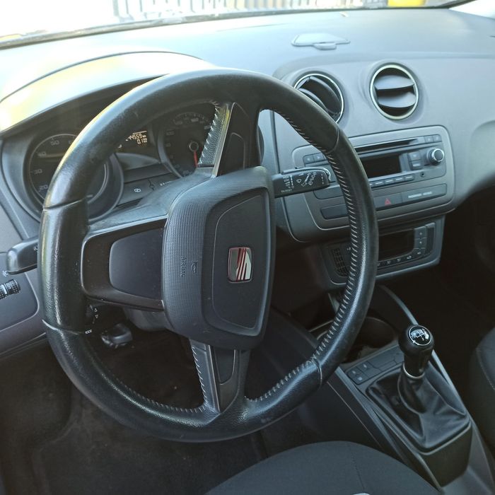 Ibiza  2013 r  klimatyzacja  , nowy  rozrząd  , olej , filtry