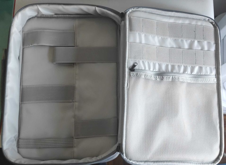 Mala Transporte Cinzenta -Nintendo Switch