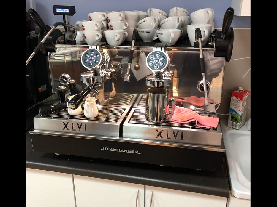 Sprzedam ekspres ciśnieniowy do kawy