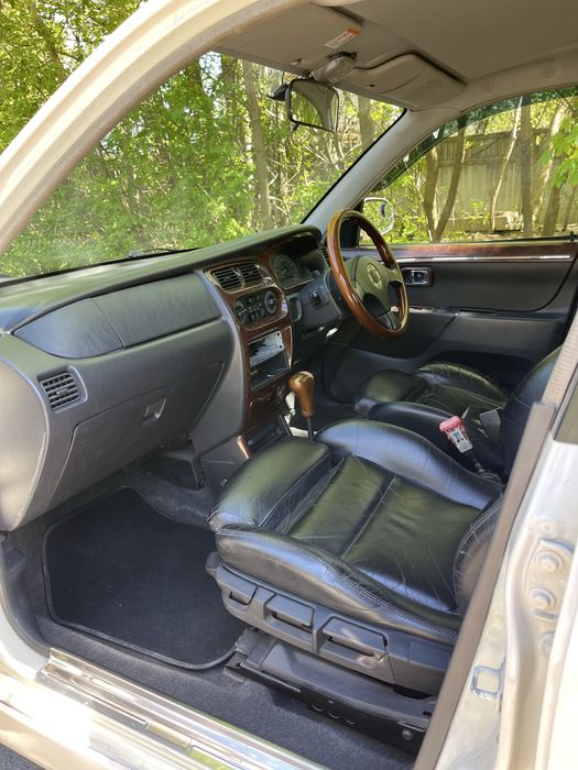 Продам Daihatsu Storia
