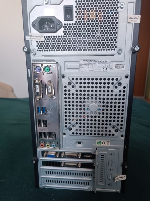 Komputer stacjonarny Asus