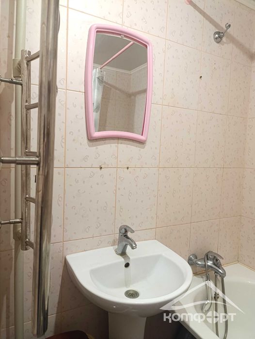 Продам 1 кімнатну квартиру на 3му поверсі. Місто Славутич