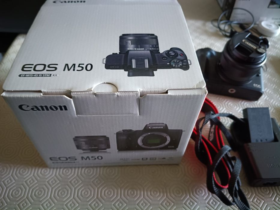 Canon EOS M50, EF M15-45 IS STM kit