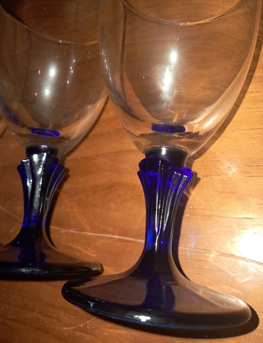 Conjunto de 4 copos pé azul