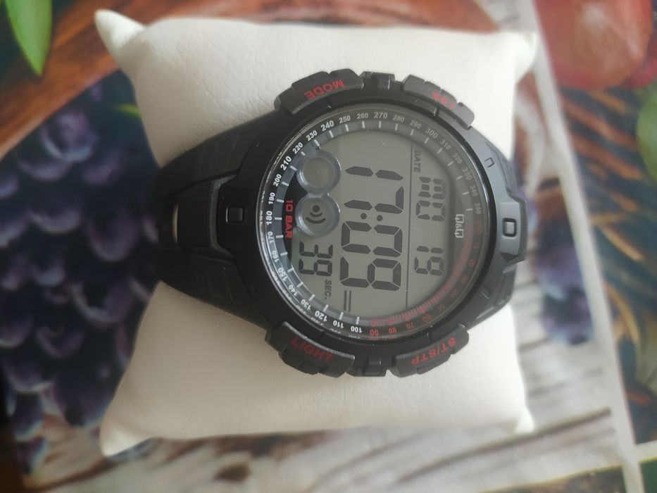 Продам часи Q&Q 10 bar