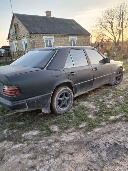 Продам мерседес w124