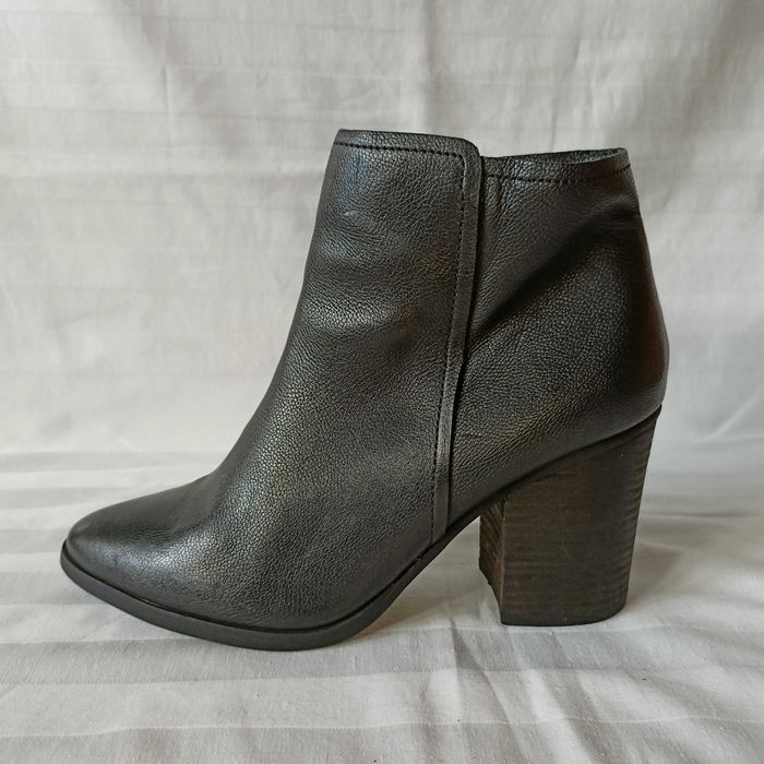 Steve Madden roz. 39 - dł. wkł. 26 cm- skóra- stan bdb