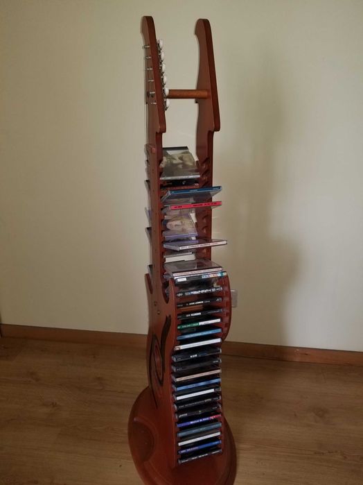 Suporte de CD em madeira