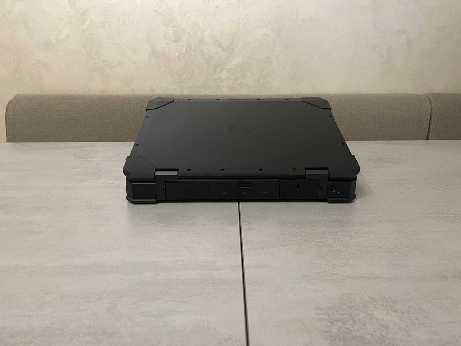 Захищений ноутбук Dell 5424 Rugged, 14" FHD IPS, i7-8650U, 16GB, 256GB, Radeon RX 540 4GB