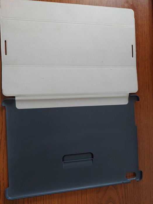 Etui oraz klawiatura bluetooth Lenovo A10