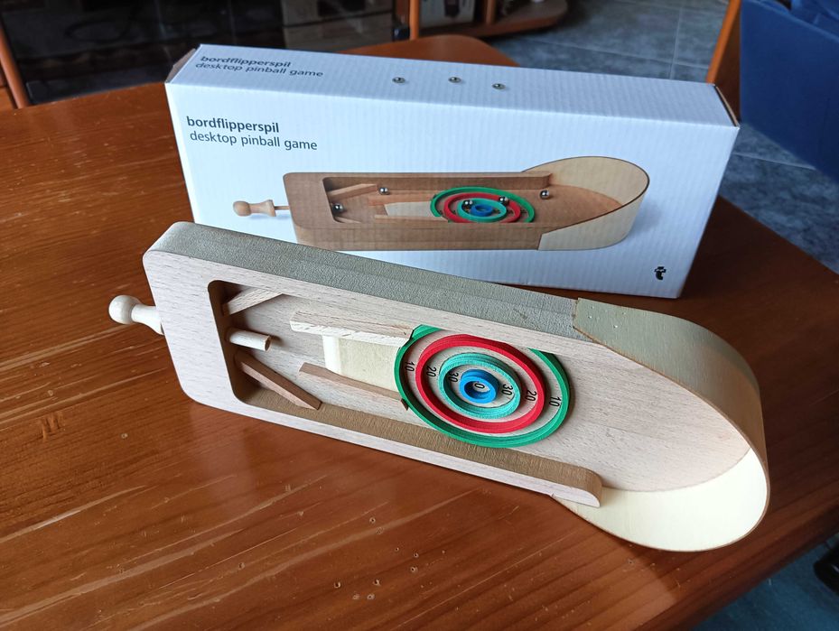 Jogo de Pinball de Secretária