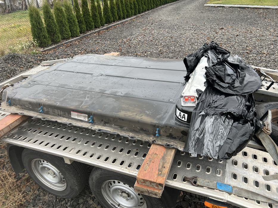 Батарея Тесла Tesla 75 кВт - розбаланс