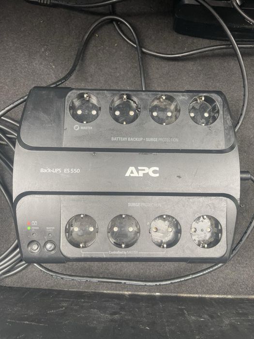 Преобразитель UPS с 12v на 220v