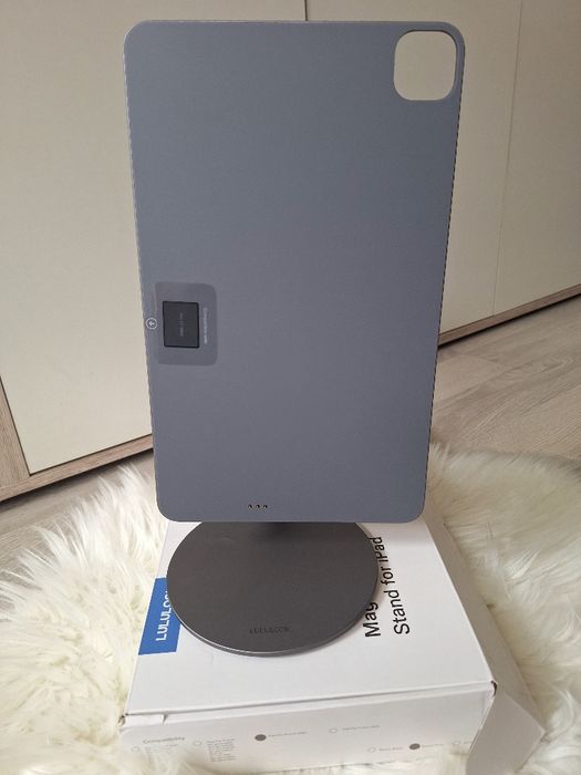 Uchwyt magnetyczny do IPADA PRO 13 M4