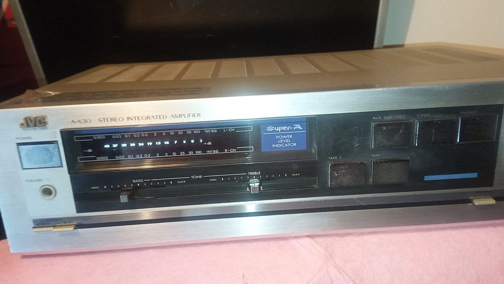 Amplificador integrado JVC mod AX30