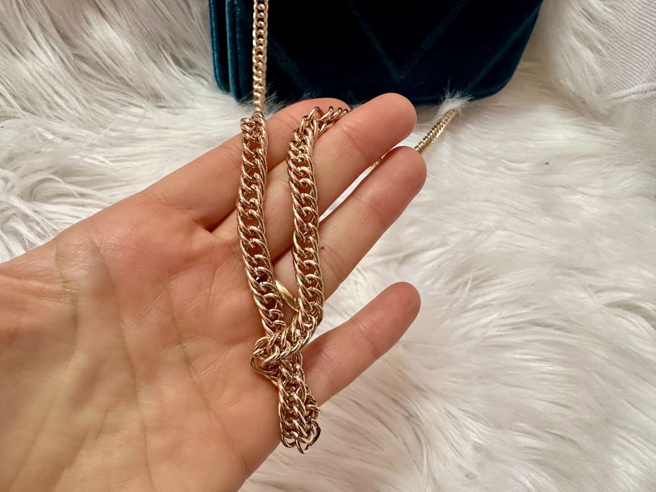 Mala em Veludo Azul Petroleo