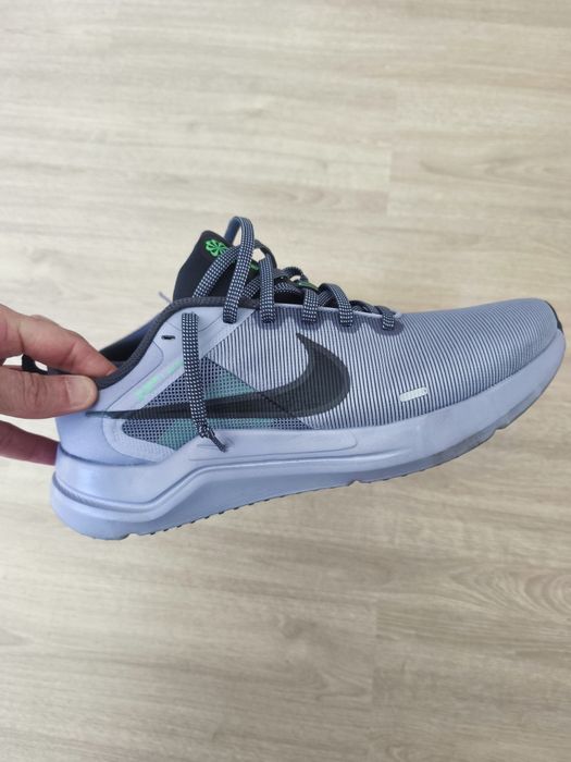 Nike Downshifter 12 cinza